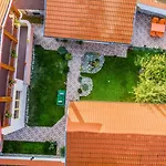 Guest house бумеранг 3*
